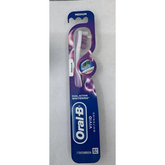 Lot of 2 ORAL B Vivid Whitening Toothbrush Medium Purple Blue New Sealed - Picture 3 of 6